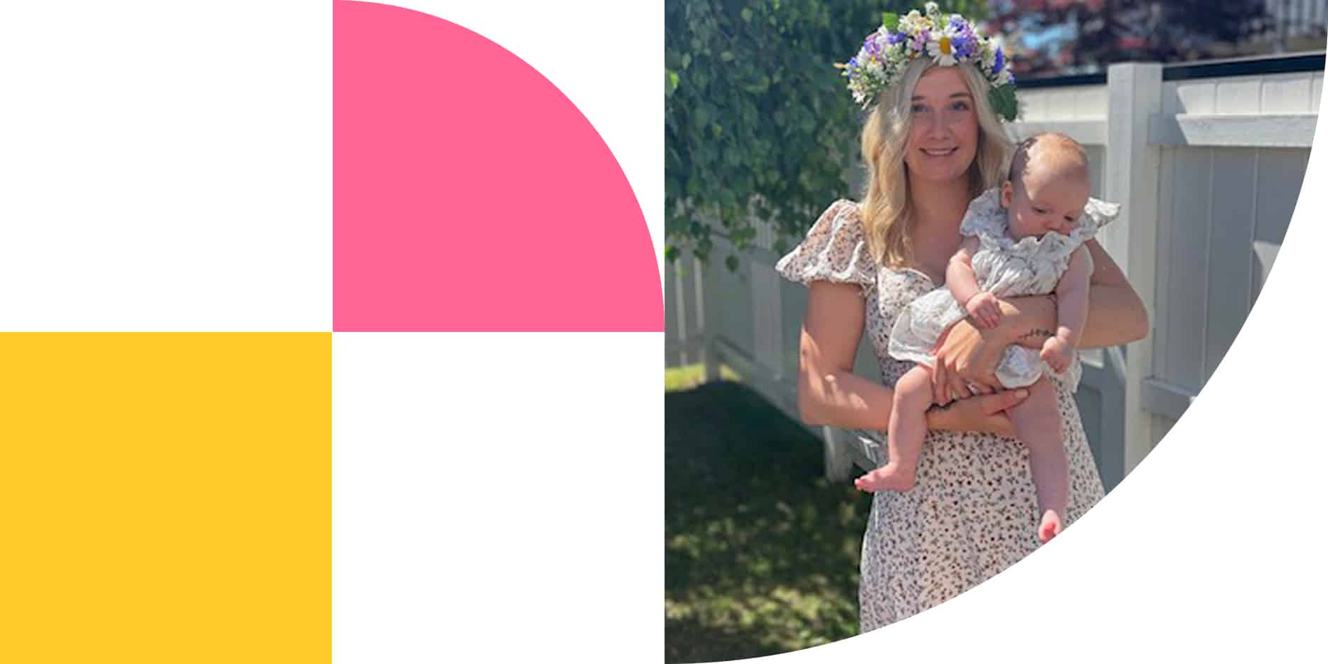 Beatrice Karlsson står med en bebis i sin famn.