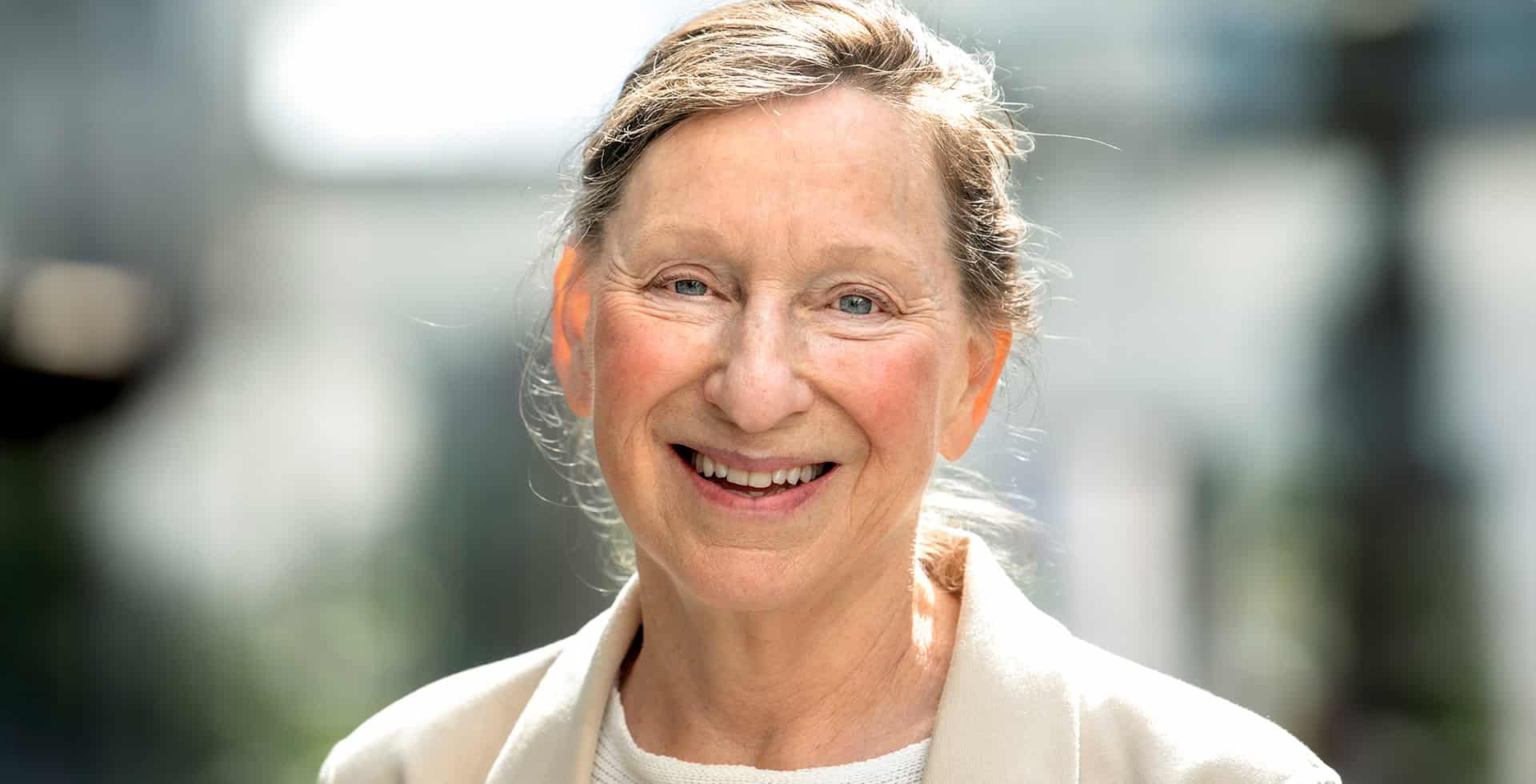 Porträtt av Susanne Bejerot, professor i psykiatri vid Örebro universitet.