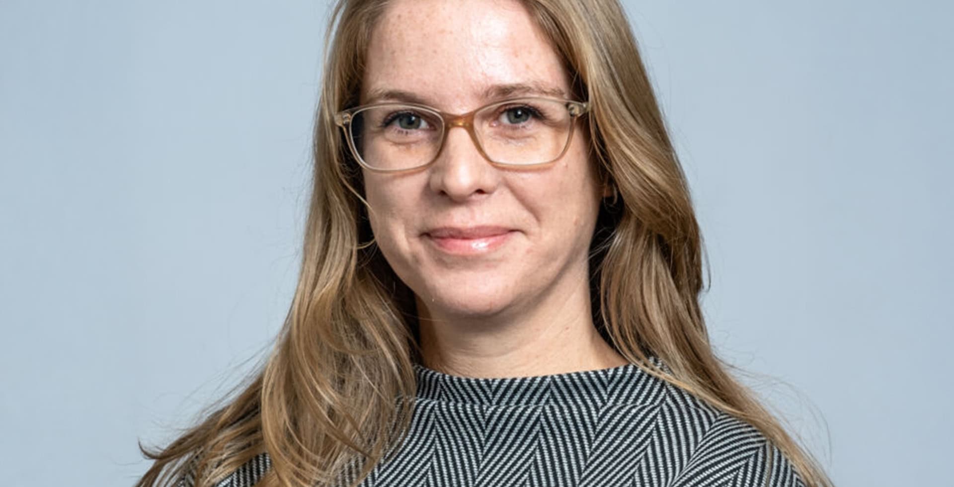 Porträtt av Ulrika Marklund, docent vid Karolinska Institutet.